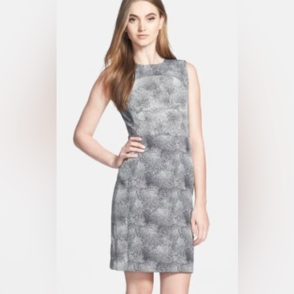 Diane Von Furstenberg sheath dress size 8.   A1752